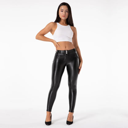 Viral Curve-Enhancing Leather Pants