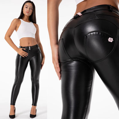 Viral Curve-Enhancing Leather Pants