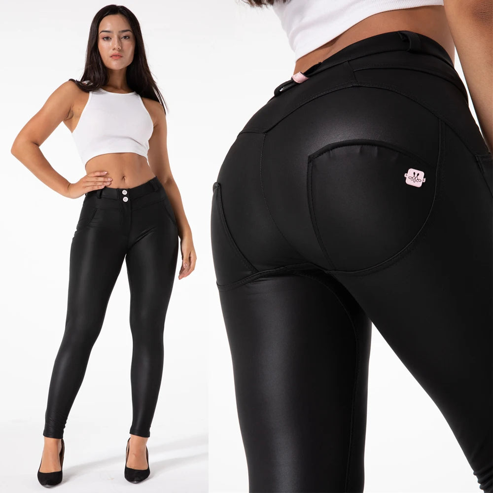 Viral Curve-Enhancing Leather Pants